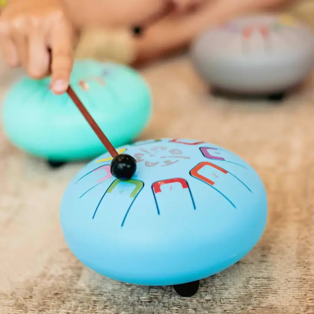 Baby Tambú Sky Kite Instrumento musical JuegaConmigo baby-tambu-sky-kite-instrumento-musical-luz-azul-ceramico-256