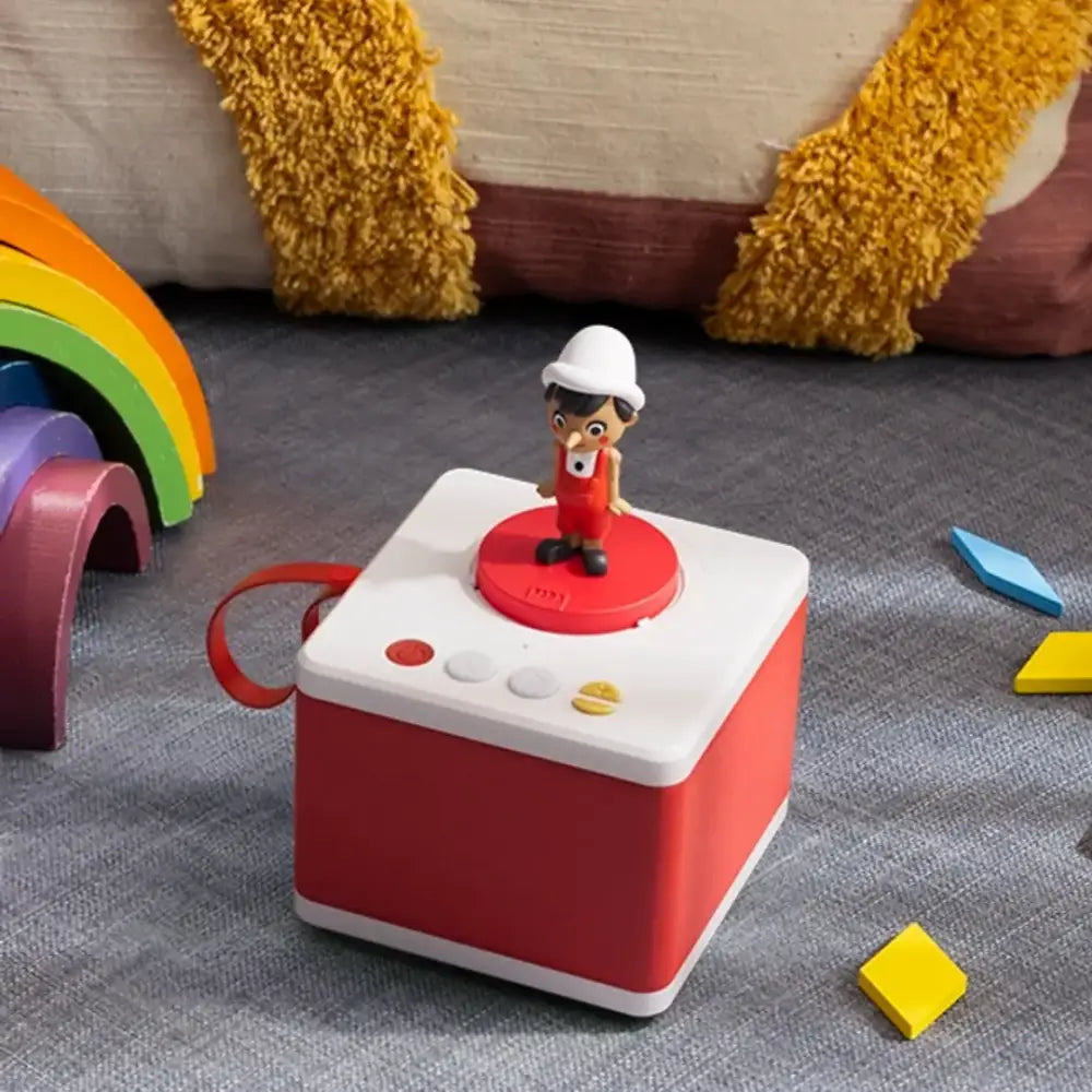 Las Aventuras de Pinocho Cuentos Audibles y Canciones FABA las-aventuras-de-pinocho-dispositivo-rojo-blanco-musica-681